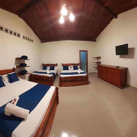 Hotel Jardin De Rosas Luaran gambar