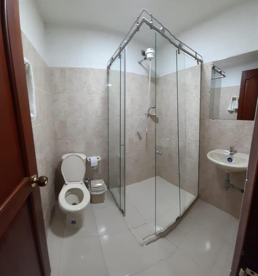 Hotel Jardin De Rosas Luaran gambar