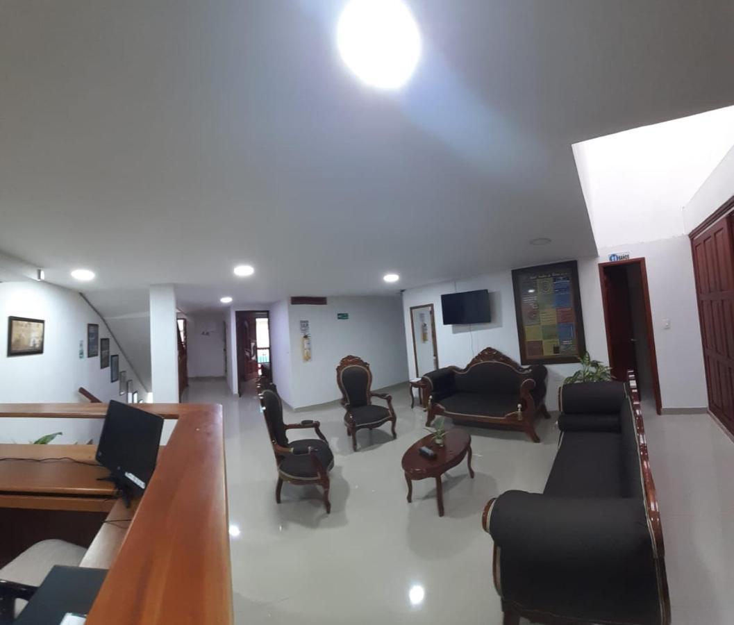 Hotel Jardin De Rosas Luaran gambar