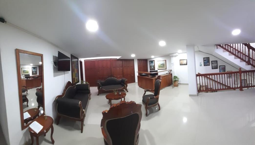 Hotel Jardin De Rosas Luaran gambar