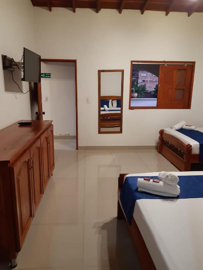 Hotel Jardin De Rosas Luaran gambar